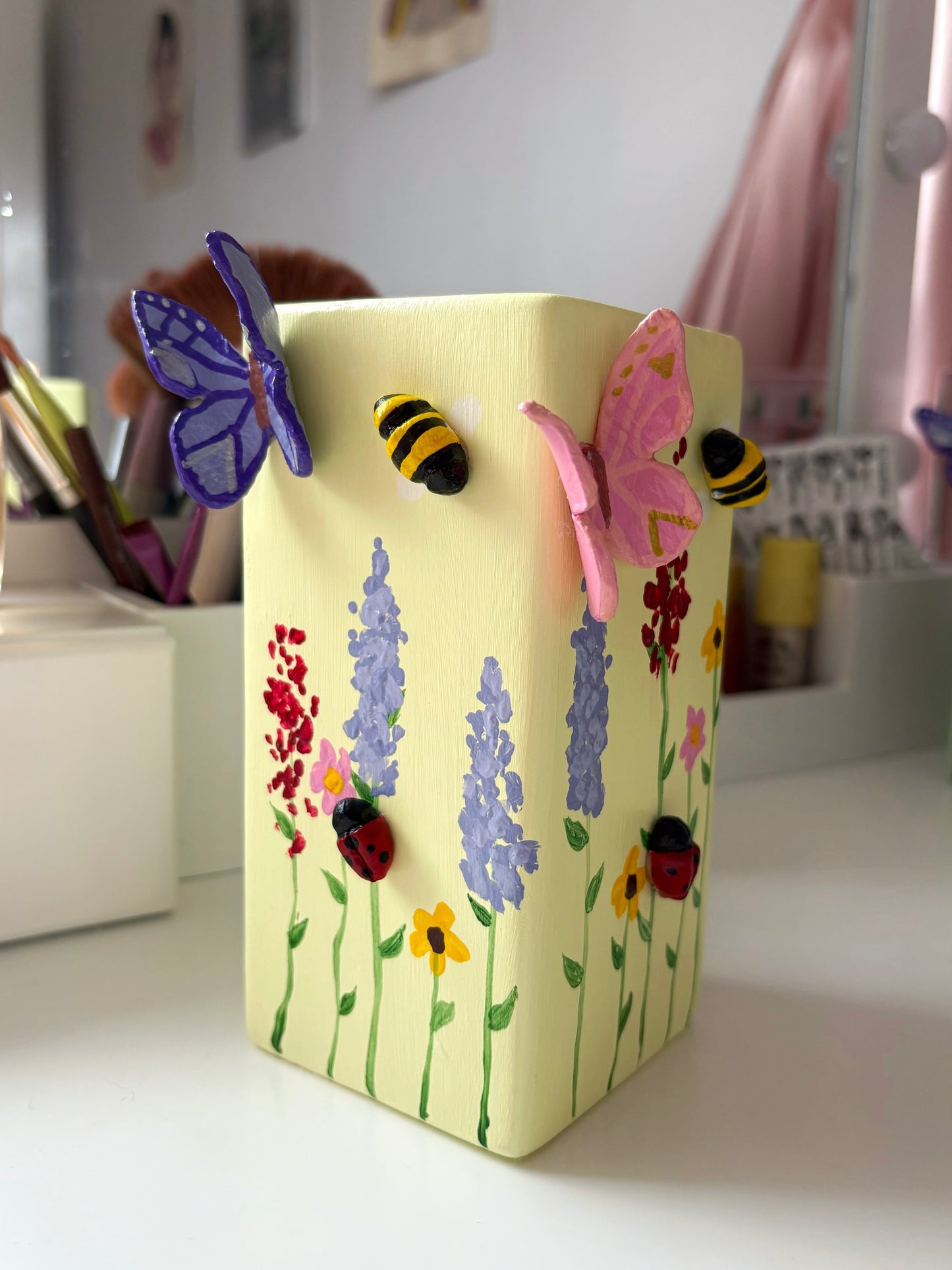 3D pastel wildlife vases with matching coasters. Hand painted wild flowers, clay bees, butterflies and ladybug, spring ceramic set.